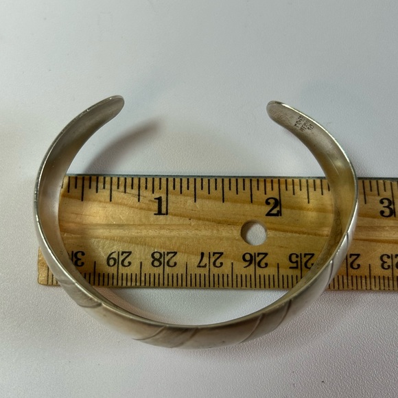 Vintage Sterling Silver Cuff Bracelet Mexico Taxco Signed TR-53 Brushed Shiny - Picture 8 of 9